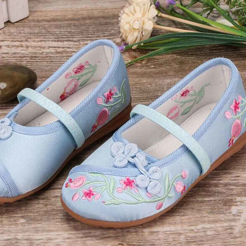 Blue - Chinese Traditional Embroidery Shoes Flower Loafers Girls Ballet Flats